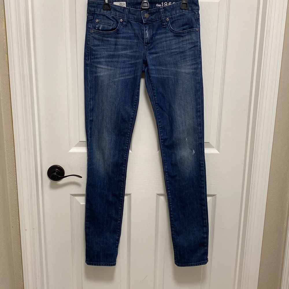 Gap 1969 jeans always skinny 26 2L very good preowned condition